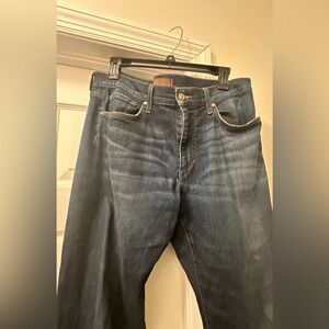 Joe’s Jeans! In great condition. Size 33
